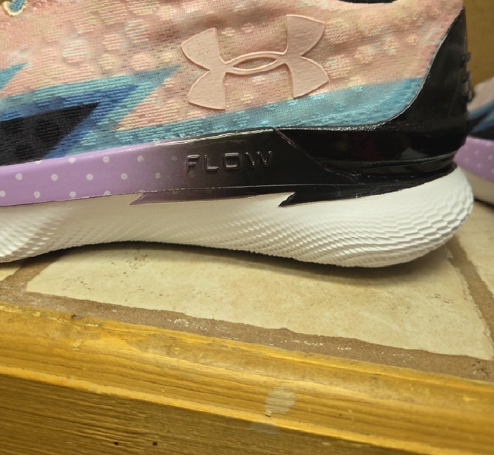 Under Armour Steph Curry men's/womens Pink and Blue Athletic Shoes - Picture 7 of 12